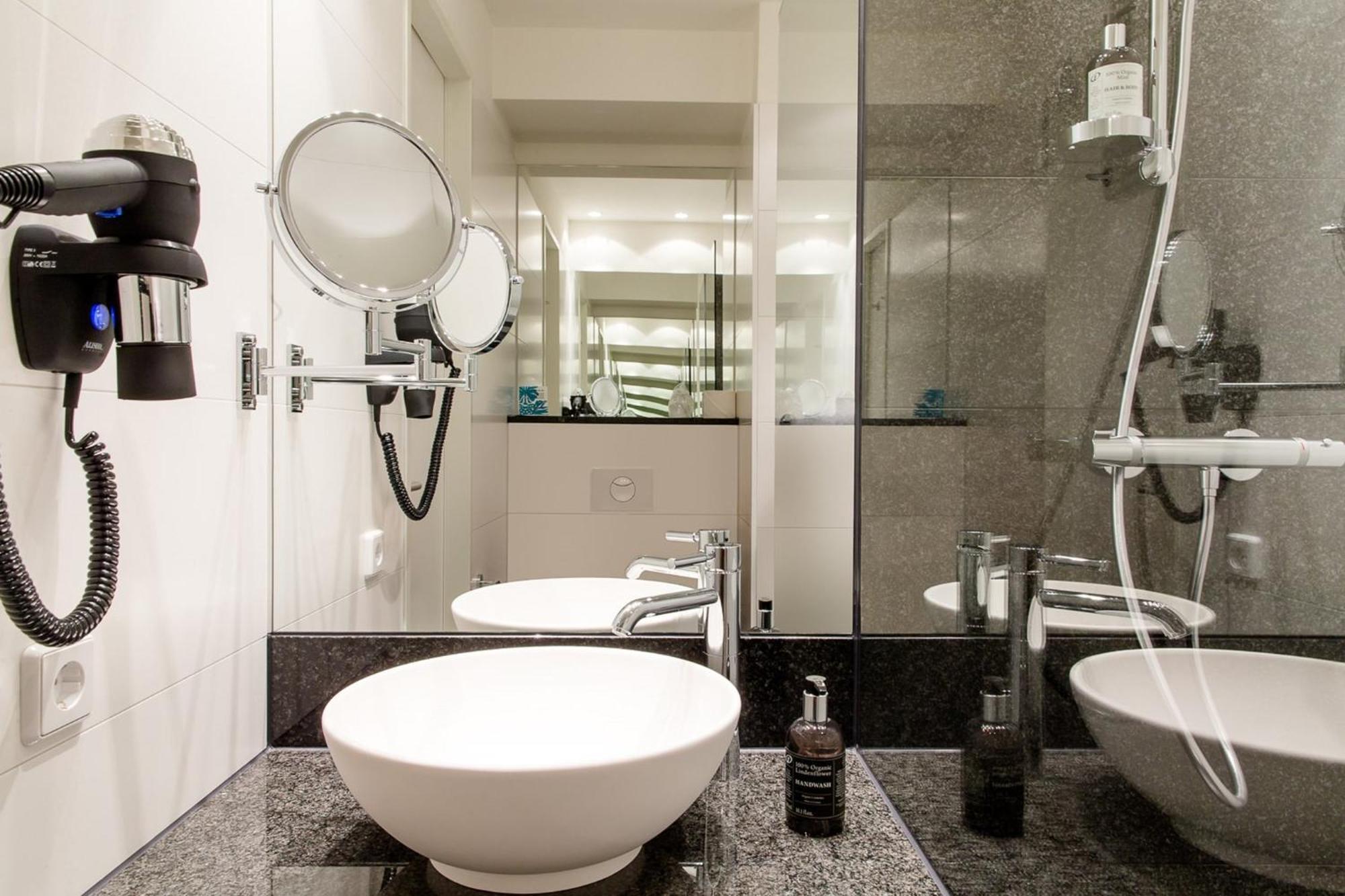 Hotel One München-east Side 3*